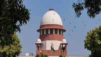 लग्न केलं म्हणून महिलांना नोकरीवरून काढता येतं का? सर्वोच्च न्यायालयानं खडसावलं 