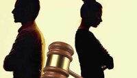 पत्नीच्या छळाला कंटाळून पती गेला पळून, कोर्टाकडून पत्नीने पतीला दरमहिन्याला पोटगी