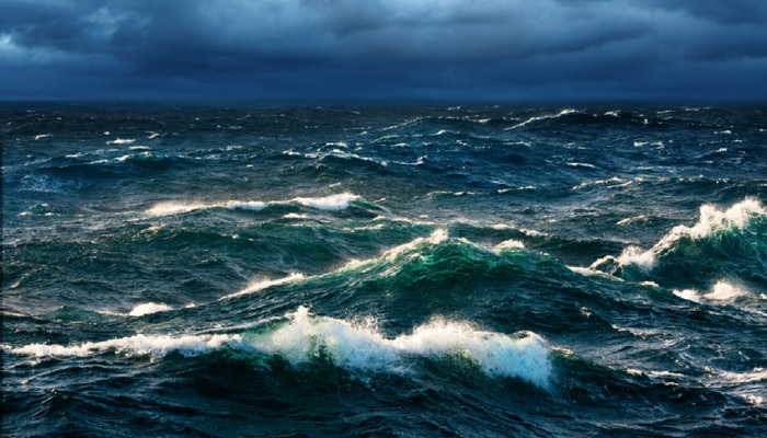 Interesting Facts : समुद्रात का तयार होतात लाटा? 99 टक्के हुशार मंडळींनाही उत्तर जमलेलं नाही 