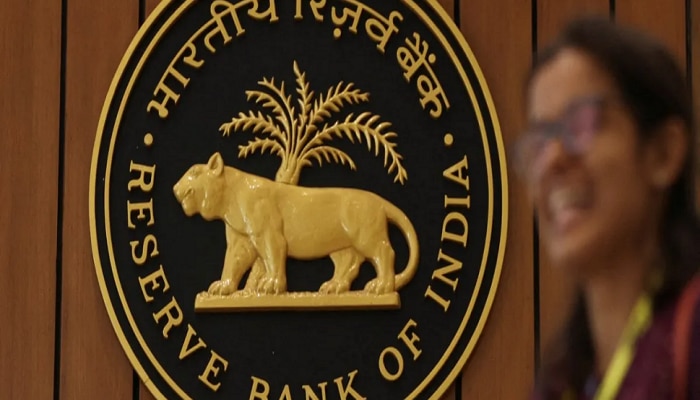 RBI परत देणार बँकेत अडकलेले पैसे; 30 बँकांच्या यादीत तुमचीही बँक आहे का? 