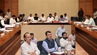 वृद्ध साहित्यिक, कलाकारांना 5 हजार मानधन, राज्य मंत्रिमंडळाच्या बैठकीत निर्णय