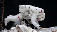 अंतराळात मानवाचा मृत्यू झाला तर अंत्यसंस्कार कुठे आणि कसे करणार? NASA ची  प्रोसेस 