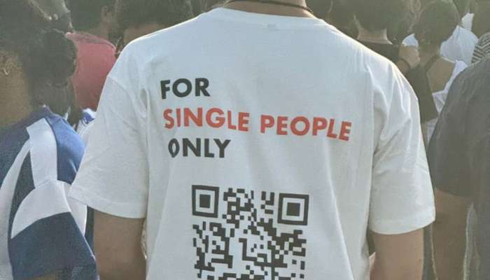 एड शिरीनच्या कॉन्सर्टमध्ये तरुणाने घातले QR codeचे टीशर्ट; स्कॅन करताच मुलींना बसला शॉक