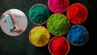 Holi 2024 : धुळवडीला हवेत उधळलेला रंग, दमा रुग्णांसाठी ठरू शकतो जीवघेणा 