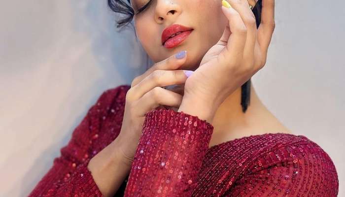 Calling hot lady, Shivali Parab, Shivali Parab shared glamorous photos, Shivali Parab photoshoot,