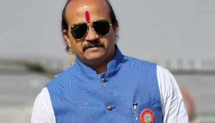 पुण्यात मुरलीधर मोहोळ आणि रवींद्र धंगेकर यांच्यात थेट सामना; वसंत मोरे दोघांना आव्हान देणार?