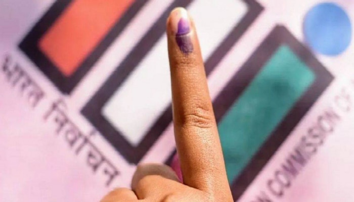 Loksabha Election 2024 : मतदानाच्या दिवशी सरसकट भरपगारी रजा; तुमच्या जिल्ह्यात सुट्टी कधी? 