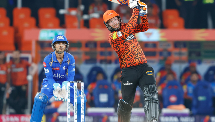 MI vs SRH : सनरायझर्स हैदराबादने रचला रेकॉर्ड, आयपीएल इतिहासातील सर्वात मोठा स्कोर 