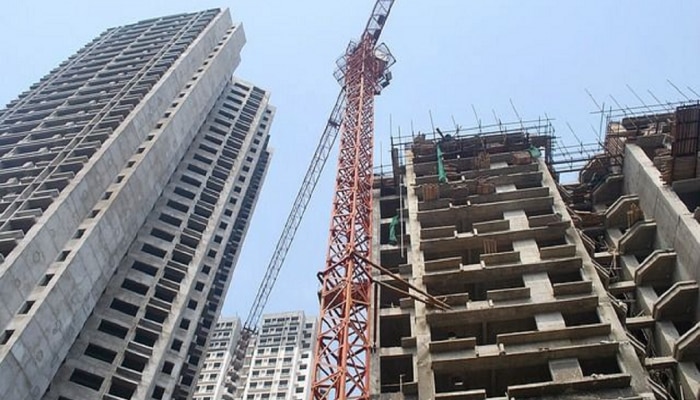 Mumbai News : मुंबईत बिल्डर फायद्यात, खरेदीदार तोट्यात; घर घ्यायचा विचार करताय? आधी ही बातमी वाचा 