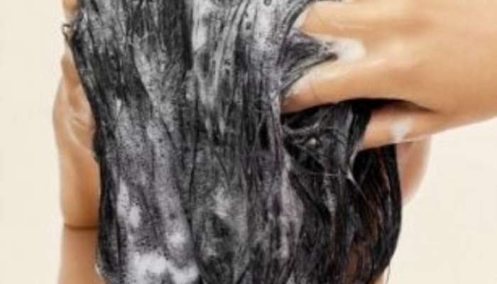 Hair Care Tips, washing hair weekly to clean hair, washing hair once a week benefits, washing hair once a week, how many times wash hair in a week, wash hair in a week, wash hair in a week to clean hair, 