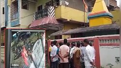 सिगरेट ओढताना व्हिडीओ काढल्याने संतापली तरुणी; मित्राच्या मदतीने केली हत्या