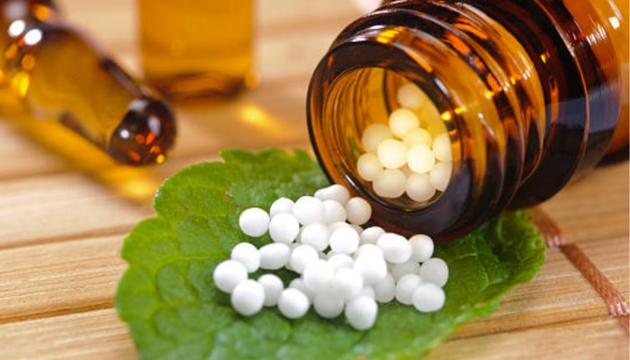 World Homeopathy Day 2024:होमियोपॅथीच्या पांढऱ्या गोळ्या &#039;या&#039; आजारांवर गुणकारी, मुळापासून संपेल त्रास 