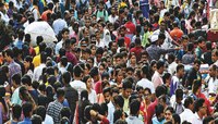 बापरे! भारताची लोकसंख्या दुपटीनं वाढणार, धक्कादायक आकडेवारी समोर 