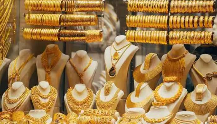 Gold Rate: सोनं-चांदीचे दर सर्वसामान्यांच्या आवाक्याबाहेर, जाणून घ्या प्रति तोळ्याचा दर  