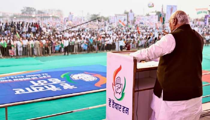 '..किमान माझ्या अंत्यसंस्काराला तरी या'; जाहीर भाषणात काँग्रेस अध्यक्षांचं भावनिक आवाहन