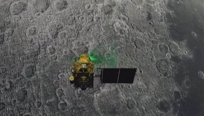 चंद्रावर विचारही केला नसेल इतकं पाणी; इस्रोनं दिलेली माहिती भारावणारी 