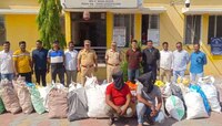 सिनेस्टाइल पाठलाग करत उधळला डाव, गाडीतील वस्तू पाहून पोलीसही थक्क, तब्बल 2 कोटींचे..