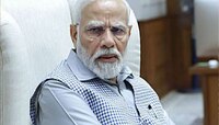 दक्षिणेचा 'हा' प्रसिद्ध अभिनेता साकारणार नरेंद्र मोदींची भूमिका? 
