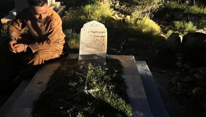Afghanistan cricketer rashid khan reached his mother grave before t20 world cup after Ipl 2024 