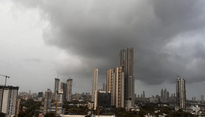 Maharashtra Weather News : कुठवर पोहोचला मान्सून? मुंबईत ढगाळ वातावरण, राज्यासाठी काय आहे हवामान विभागाचा इशारा?