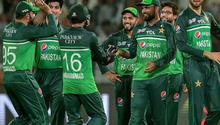 Pakistan squad : टी-ट्वेंटी वर्ल्डसाठी पाकिस्तानचा संघ जाहीर, विराटच्या दुश्मनाला मिळाली संधी