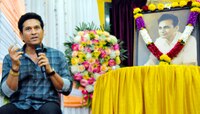 Sachin Tendulkar : 'बाबा तुमची आठवण येते..', वडिलांच्या आठवणीत क्रिकेटचा देव भावूक
