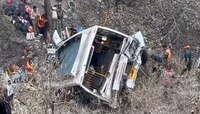 Jammu and Kashmir Accident: जम्मू काश्मीरमध्ये भीषण अपघात; 22 भाविकांचा मृत्यू