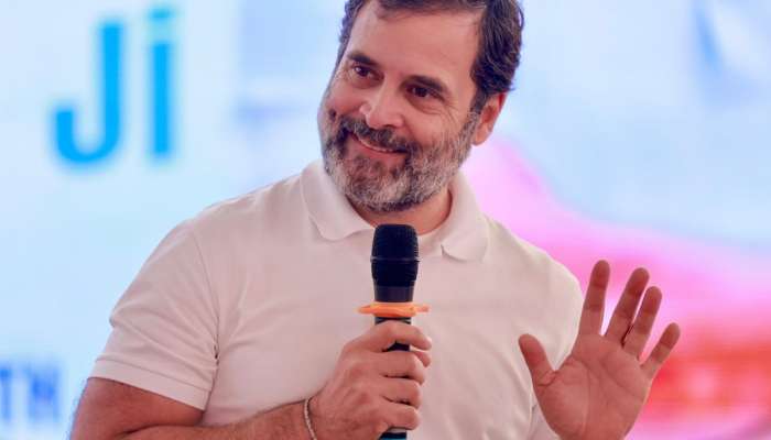 Loksabha Election Result : राहुल गांधी दोन्ही मतदारसंघातून आघाडीवर, बाजी मारणार