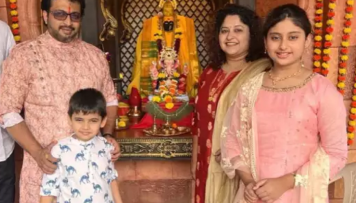 'शिवराज्याभिषेक' दिनानिमित्त मुलांची खास नावे, शिवरायांशी प्रेरित डॉ. अमोल कोल्हे यांच्या मुलांची नावे आणि अर्थ...