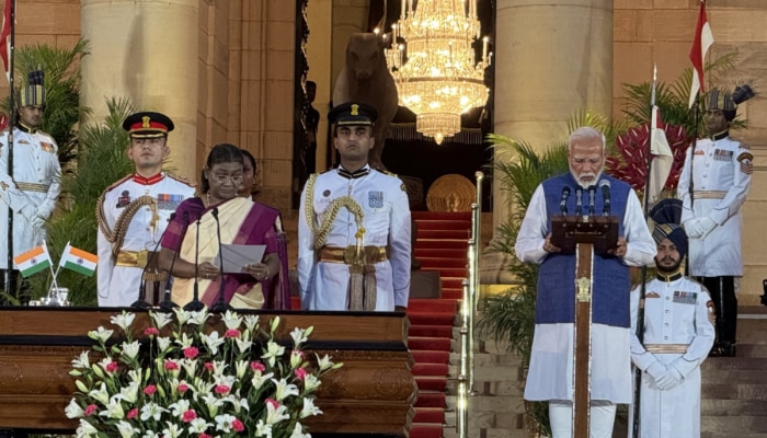 PM Modi Oath Ceremony : &#039;मी नरेंद्र दामोदरदास मोदी, शपथ घेतो की....&#039;, नरेंद्र मोदींनी घेतली तिसऱ्यांदा पंतप्रधानपदाची शपथ