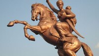 झाशीच्या राणीचं खरं नाव काय? मुलींमध्ये हवे असतील शौर्यसमान गुण तर ठेवा 'ही' नावे