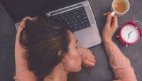 कॅल्शियमच्या कमतरतेमुळं 'या' गंभीर आजारांचा धोका; वेळीच ओळखा ही लक्षणे