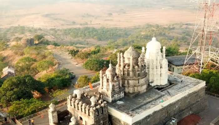 महाराष्ट्रात आहे मशिदीप्रमाणे दिसणारे &#039;हे&#039; प्राचीन हिंदू मंदिर;  खंदकात लपविली आहेत पाच शिवलिंगे 