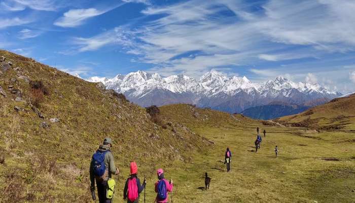 लहान मुलांना कोणत्या वयापासून ट्रेकिंगला न्यावं? महाराष्ट्रातील &#039;हे&#039; बेस्ट ट्रेक त्यांच्यासाठीच...