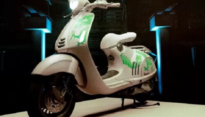 Vespa, auto news, news, Auto, most expensive scooter in india, Vespa 946 Dragon, Vespa 946 Dragon features, Vespa 946 Dragon Images, Vespa 946 Dragon video, Vespa Dragon, Vespa Dragon Price, Vespa 946 Dragon features, Vespa Dragon Scooter, Vespa Scooter india, वेस्पा, स्कूटर, मराठी बातम्या 