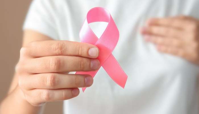 Breast Cancer : महिलांमध्ये वाढतयं 'ब्रेस्ट कॅन्सर'चं प्रमाण, कसा ओळखायचा 'स्तनांचा कर्करोग'? 