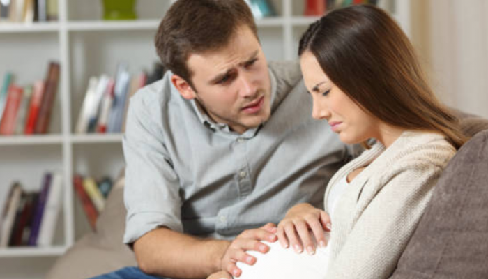 केवळ पत्नी नव्हे, पतीसुद्धा होतो 'गर्भवती!' Sympathetic Pregnancy म्हणजे नेमकं काय?