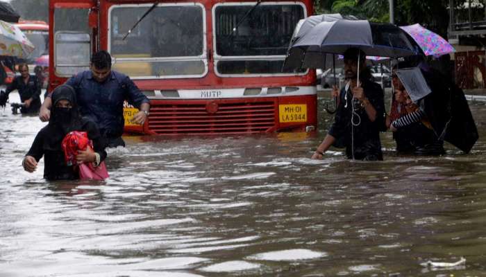 Rain Update : हवामान विभागाकडून &#039;या&#039; जिल्ह्यांना  हायअलर्ट