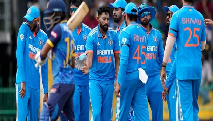 SL vs IND 2nd ODI Playing XI : रोहित शर्माने दुसऱ्या ODI मध्ये केला मोठा बदल, &#039;या&#039; खेळाडूची प्लेइंग 11 मधून सुट्टी?