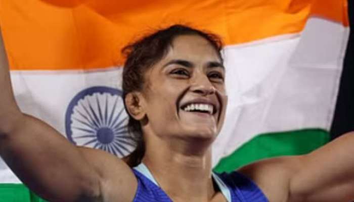 Paris Olympic 2024 Who is vinesh phogat and what is relation with Mahavir Phogat