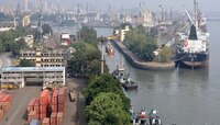 मिठागर, मुंबई पोर्ट ट्रस्ट यांच्या जागांवर प्रकल्पबाधितांसाठी सदनिका
