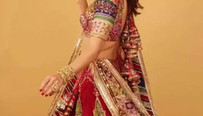 try this sara ali khan dress look on occasion of raksha bandhan 