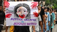 सामुहिक बलात्कारानंतर कोलकाता प्रकरणात सगळ्यात विभत्स खुलासा, वडिलांनीच सांगितले... 
