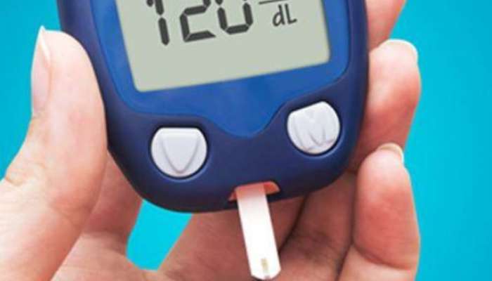 Diabetes Symptoms : डायबेटिज वाढल्यास पायांवर दिसतात 5 लक्षण, वेळीच व्हा सावधान 