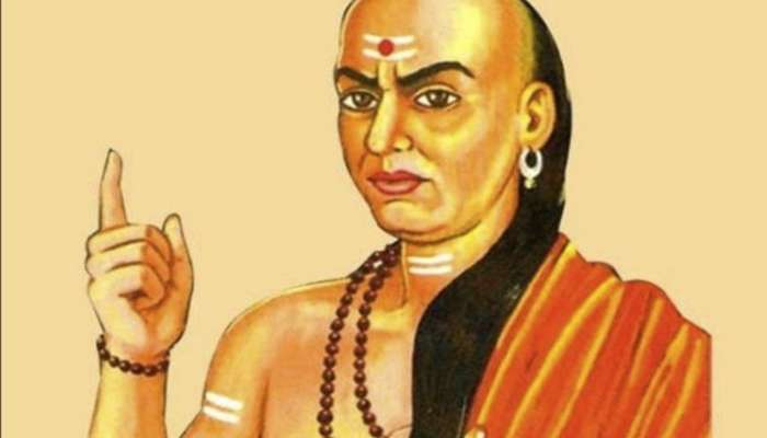 Chanakya Niti: दिवसा झोपल्याने काय होतं? आचार्य चाणक्य यांनी सांगितले दुष्परिणाम 