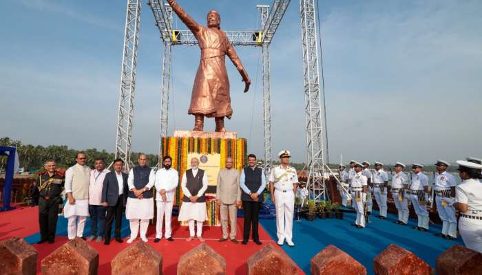 छत्रपती शिवाजी महाराजांचा पुतळा कोसळण्याच्या घटेनबाबत नौदलाचा खुलासा