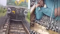 अरे ओ चच्चा...! रेल्वे रुळावर गाढ झोपला, ट्रेन थांबवून मोटरमनने खाली उतरुन असं काही 