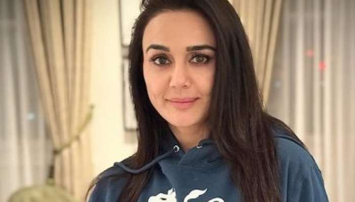 'मला भिंतीवर डोकं आपटून...'; आई होण्यापूर्वीच्या काळाबद्दल बोलताना प्रीती झिंटाचं विधान