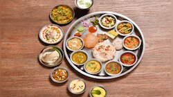 Hartalika 2024 : हरतालिकेच्या आदल्या दिवशी का करतात 'आवरणं'? काय आहे या शब्दाचा अर्थ