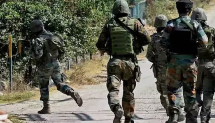 J-K : किश्तवाडमध्ये दहशतवाद्यांच्या चकमकीत दोन जवान शहीद, दोन जखमी 